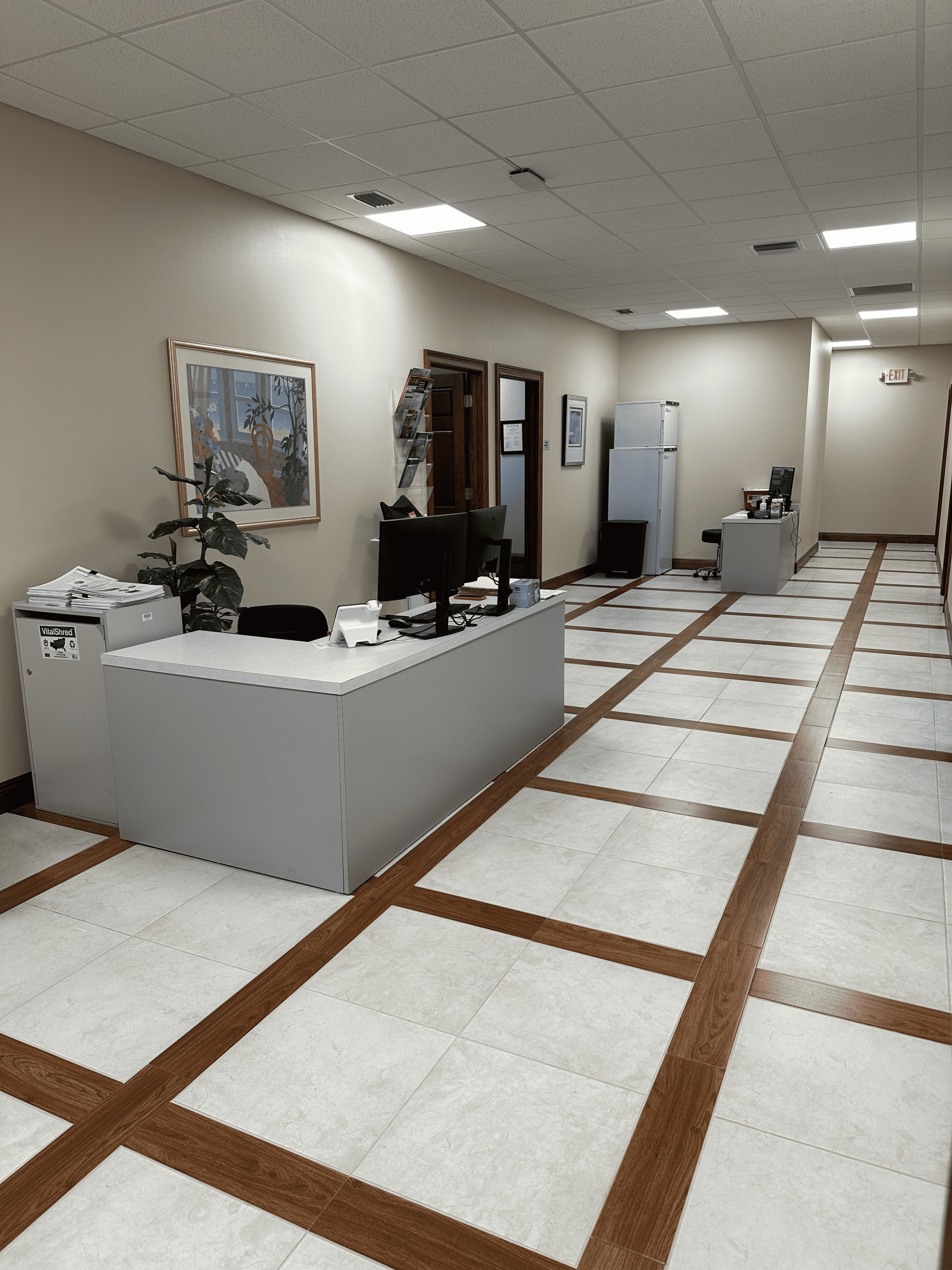 location-img